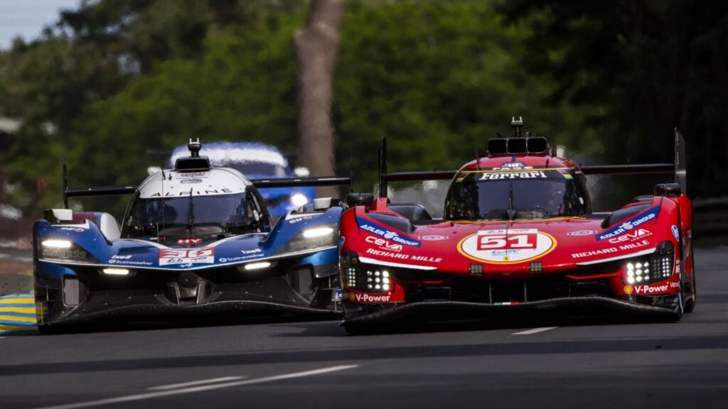An Alpine LMH vs a Ferrari LMDh (copyright FIA WEC - DPPI)